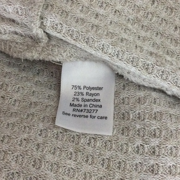 Juniors' SO® Waffle Knit Button Front Top Sz Large - Picture 7 of 7